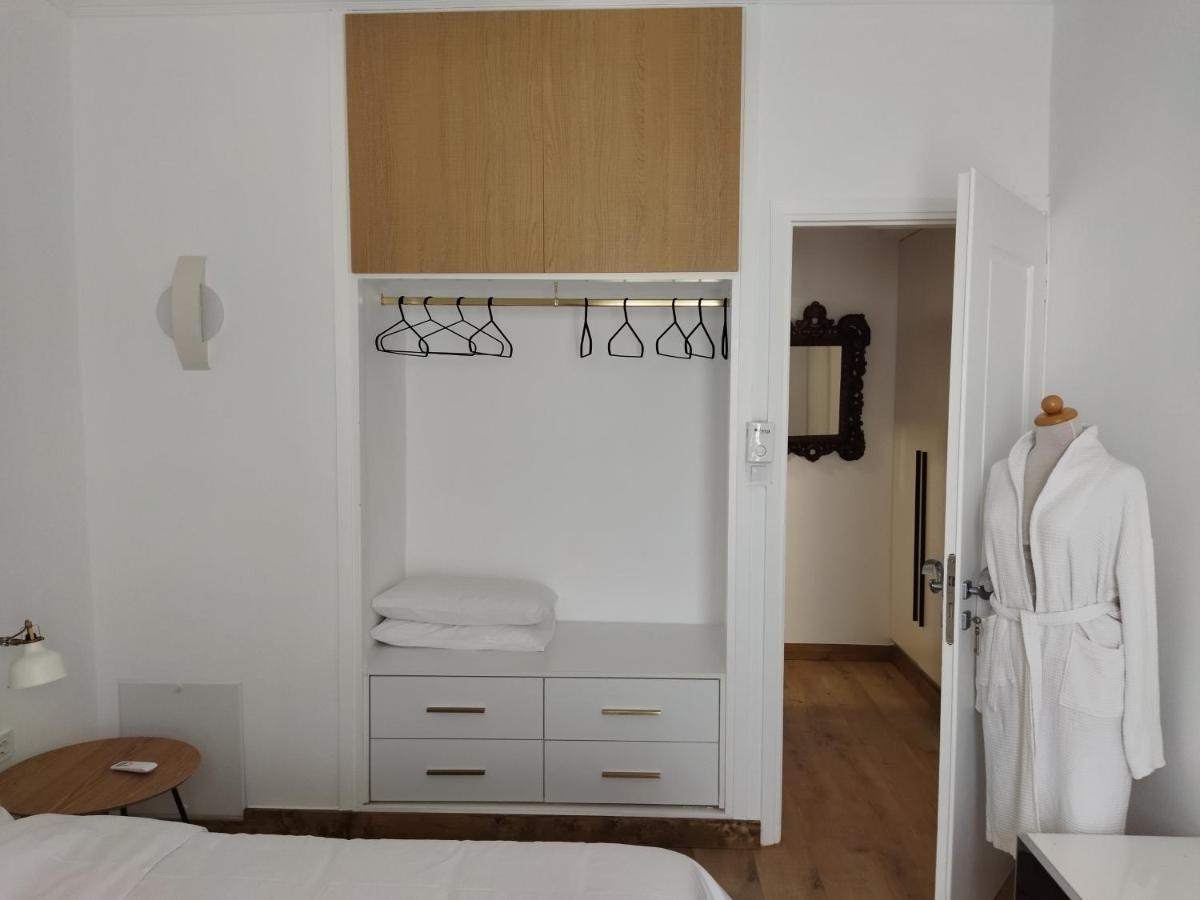 Minimal Apartment By The Beach Corinth Exterior photo